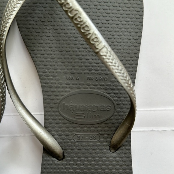 Havaianas Women Silver Slim Flip Flops - Picture 2 of 5